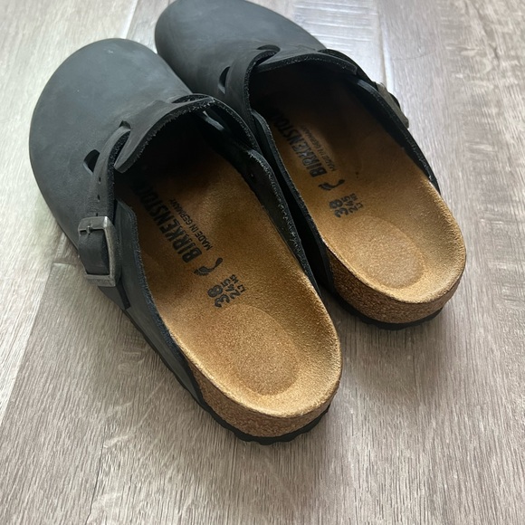 Boston Clogs - Picture 7 of 10